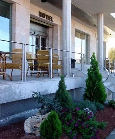 Complejo El Carrascal Hotel Muñana Екстериор снимка